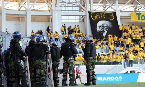 Νέα αντίδραση: «Αποκάλυψη όλων των περίεργων πτυχών της όλης ιστορίας...» thumb