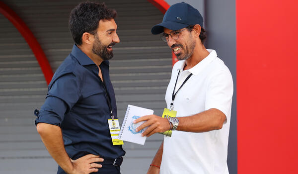 Χαλαρή στιγμή για Ρομό και Λοσάδα image