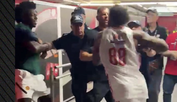 Αποκαλυπτικό video: Η στιγμή που επιτίθεται ο Τζόουνς στον Ναν! thumb