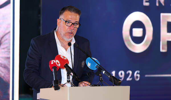 Πετεβίνος: «Θα κάνουμε κι άλλη μεταγραφή - Θέλουμε παραπάνω διαρκείας» image