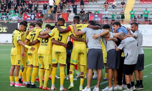 Σπάρτακος – Krasava ΕΝΥ 0-2: Επαγγελματική πρόκριση μέσα στη βροχή thumb