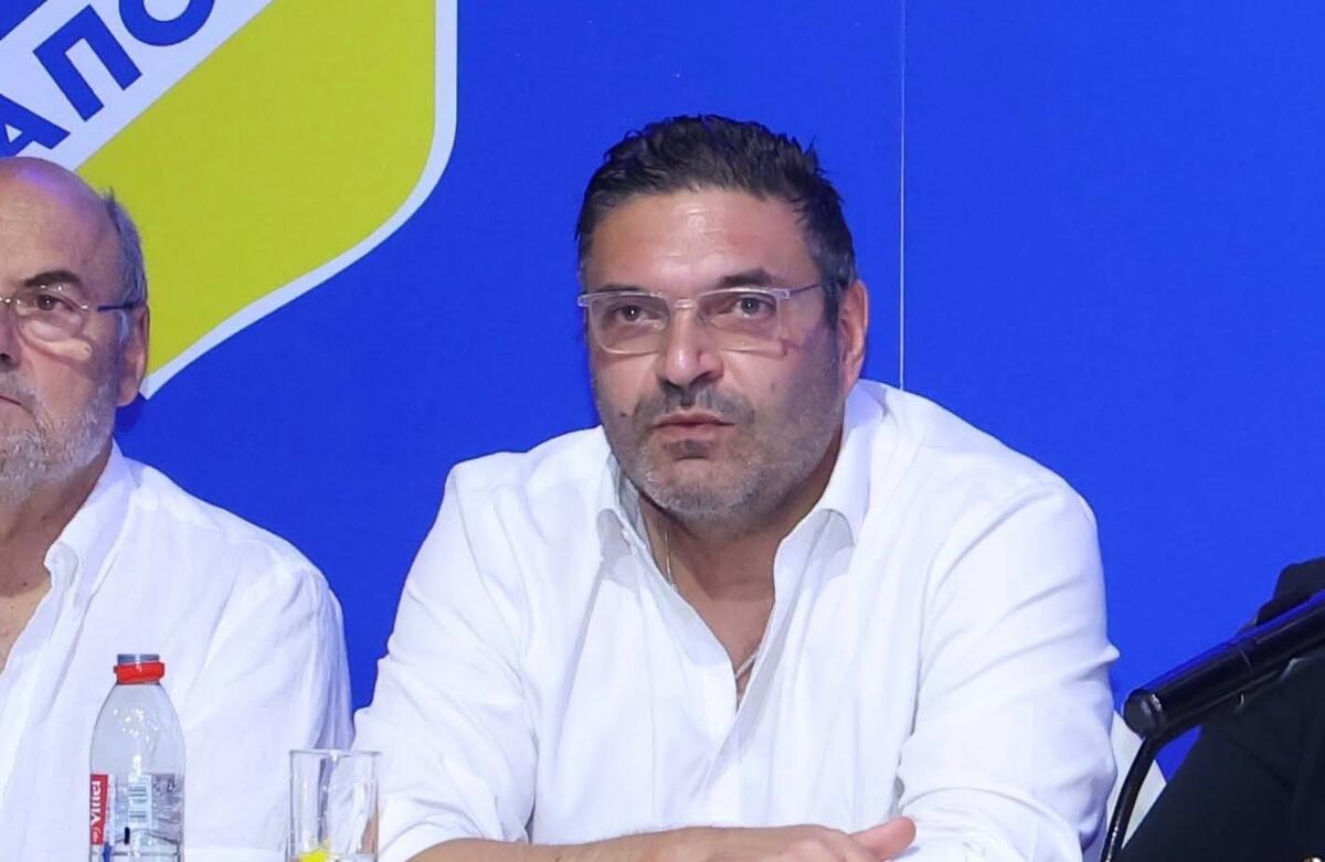 «Με τιμά η εμπιστοσύνη του ΑΠΟΕΛ» thumb