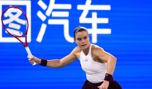 Wuhan Open: Πήρε φόρα και «πέταξε» στα προημιτελικά η Σάκκαρη (Βίντεο) image