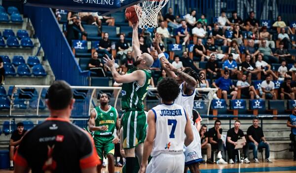 ECOMMBX Basket League: Ξεχωρίζει το ντέρμπι Πετρολίνα ΑΕΚ - ΑΠΟΕΛ image