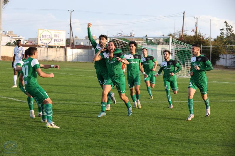 Φινάλε με νίκη για την Αναγέννηση Δερύνειας thumb