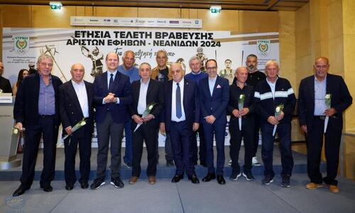 Κούμας: «Αφιερώνουμε το Αριστείο στους ήρωες του ποδοσφαίρου» thumb