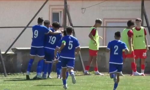 Εθνική Κ-17: Τα στιγμιότυπα της νίκης επί της Β. Μακεδονίας thumb