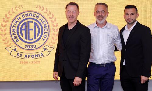 «Θέλει να είναι ο άνθρωπος που θα επαναφέρει την ΑΕΛ εκεί που της αξίζει» thumb