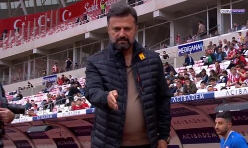 Βίντεο: Η… αόρατη χειραψία του προπονητή! thumb