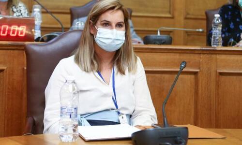 Μπεκατώρου για Πετρούνια: «Ήταν μια ατυχής δήλωση» thumb