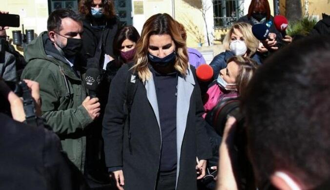 Συγκλονίζει η Μπεκατώρου: «Ένιωθα ντροπιασμένη. Αποφάσισα να μιλήσω τώρα, γιατί...» thumb