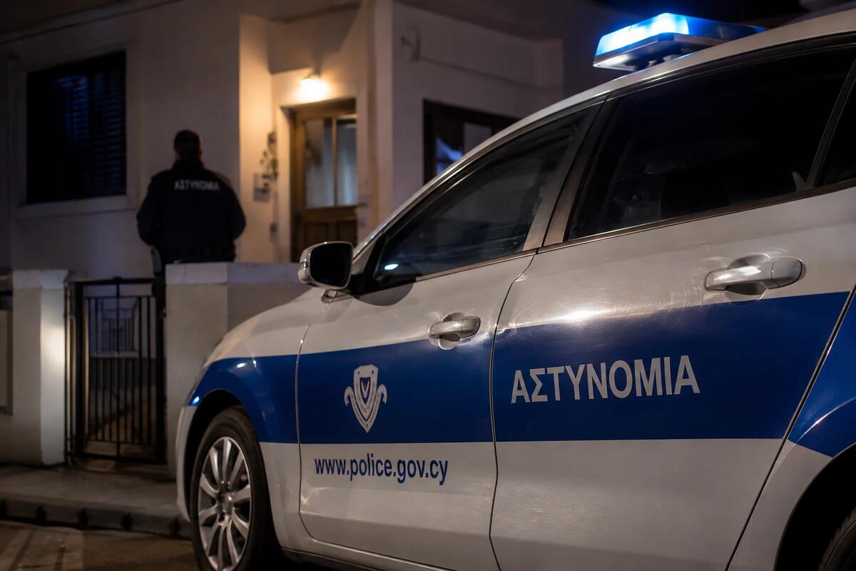 Πήγε Αλβανία να δει την Πάφο, αφήνοντας την ανήλικη κόρη του μόνη στο σπίτι thumb