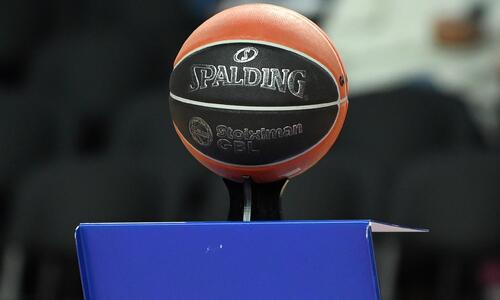 ΣΟΚ: Βρέθηκαν 820.000 ευρώ σε σπίτι διαιτητή! thumb