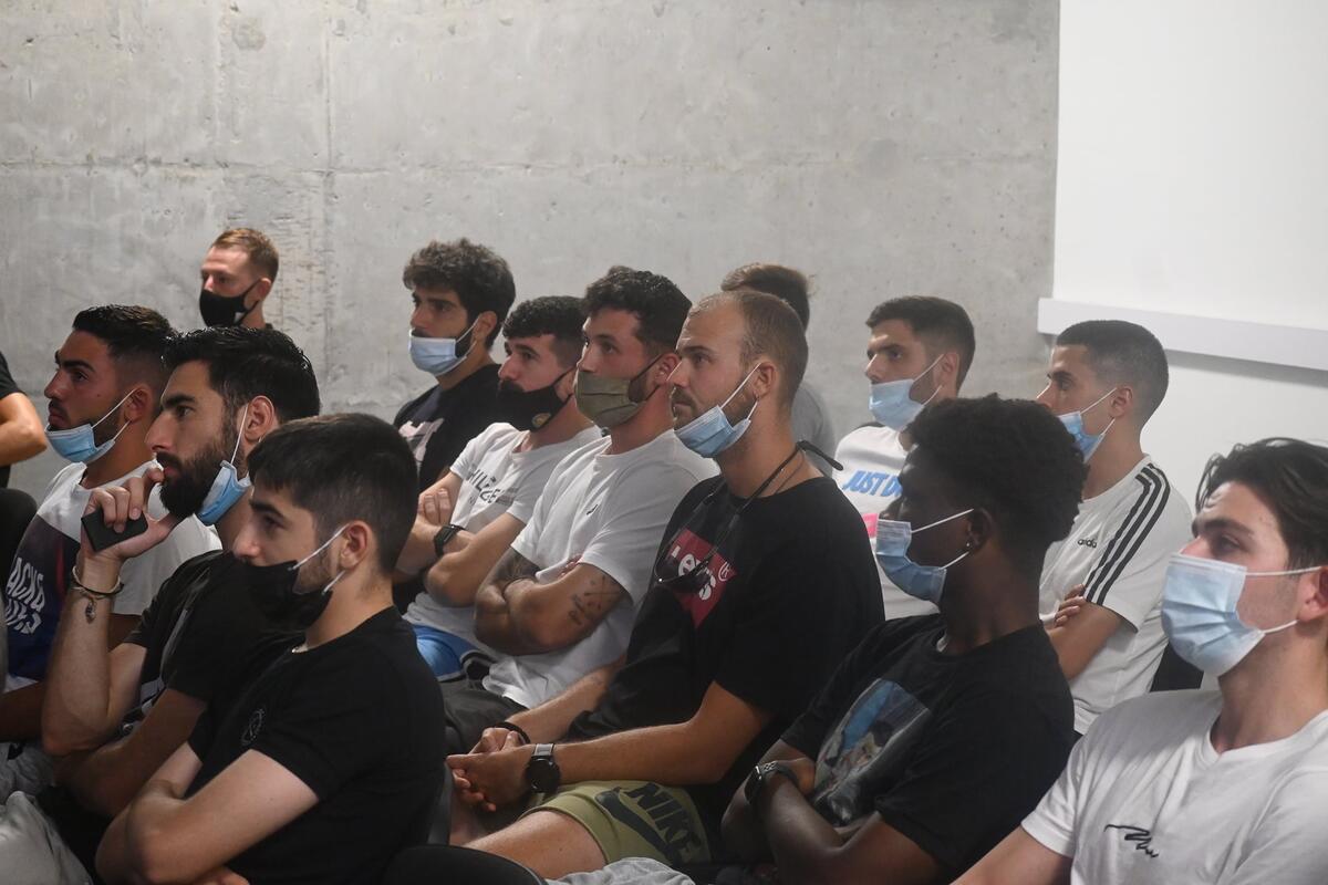 ΑΣΙΛ: Η πρώτη συνάντηση και η ευχαριστία στην ΑΕΚ thumb