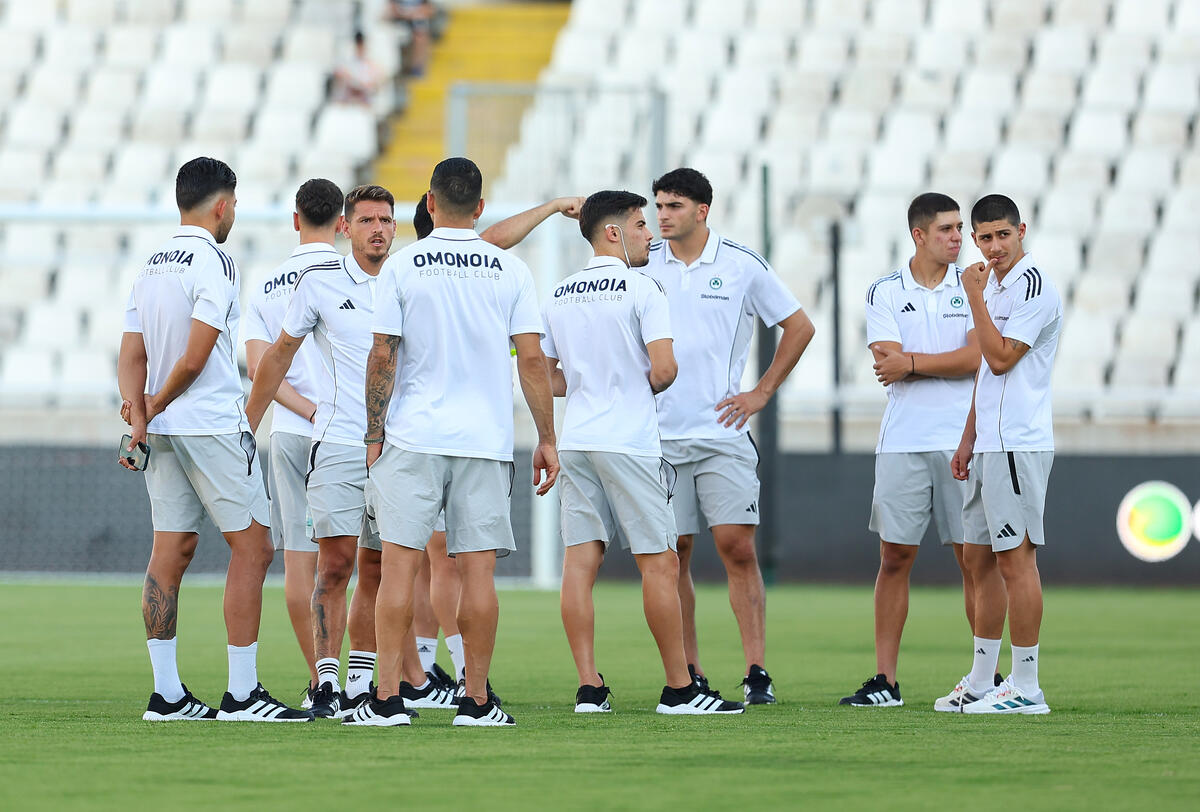 Το φωτορεπορτάζ στο pre-game του Ομόνοια-Καϊράτ thumb