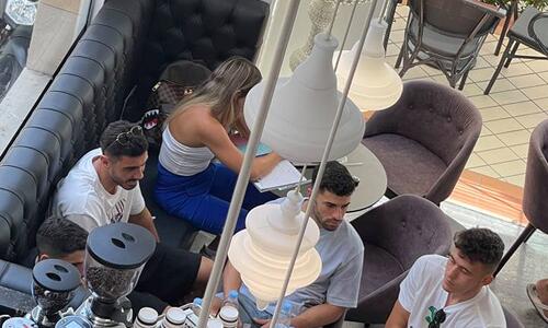 Γαλαζοκιτρινο-πράσινη συνάντηση  thumb