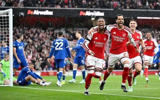 PREMIER LEAGUE: Η Αρσεναλ έπιασε στην κορυφή τη Σίτι thumb