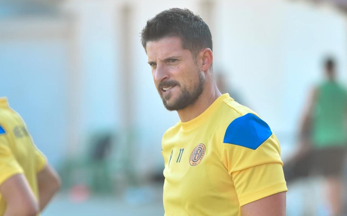 Ασίστ ο Μιραλάς, γκολ ο Σάντος και φιλική νίκη για την ΑΕΛ thumb