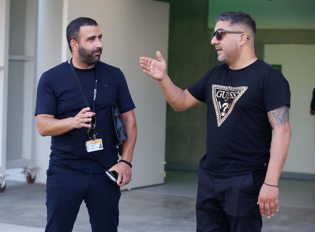 Η εδραίωση στα «σαλόνια» και το Τσίρειο thumb