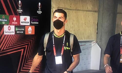 Αποκλειστικές φωτογραφίες: Η άφιξη της Γιουνάιτεντ στο ΓΣΠ!  thumb