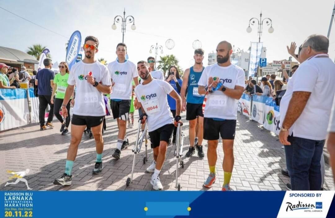 Η φωτογραφία του Μαραθωνίου: Ο Ανδρέας Βασιλείου αξίζει το χειροκρότημα όλων μας! thumb