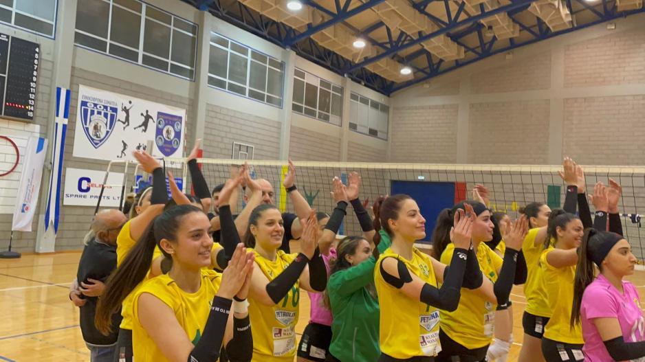 Άνοδος στην Α' Κατηγορία για την ΑΕΚ Λάρνακας thumb