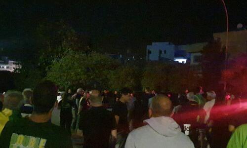 Αποθέωση για Λευκαρίτη (ΒΙΝΤΕΟ) thumb