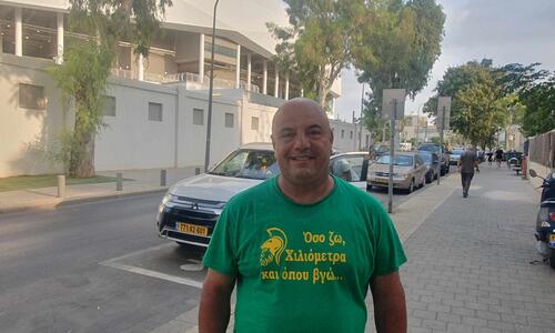 Ο πρώην φροντιστής της ΑΕΚ στην κάμερα του ST: «Με λίγη τύχη μπορούμε» thumb