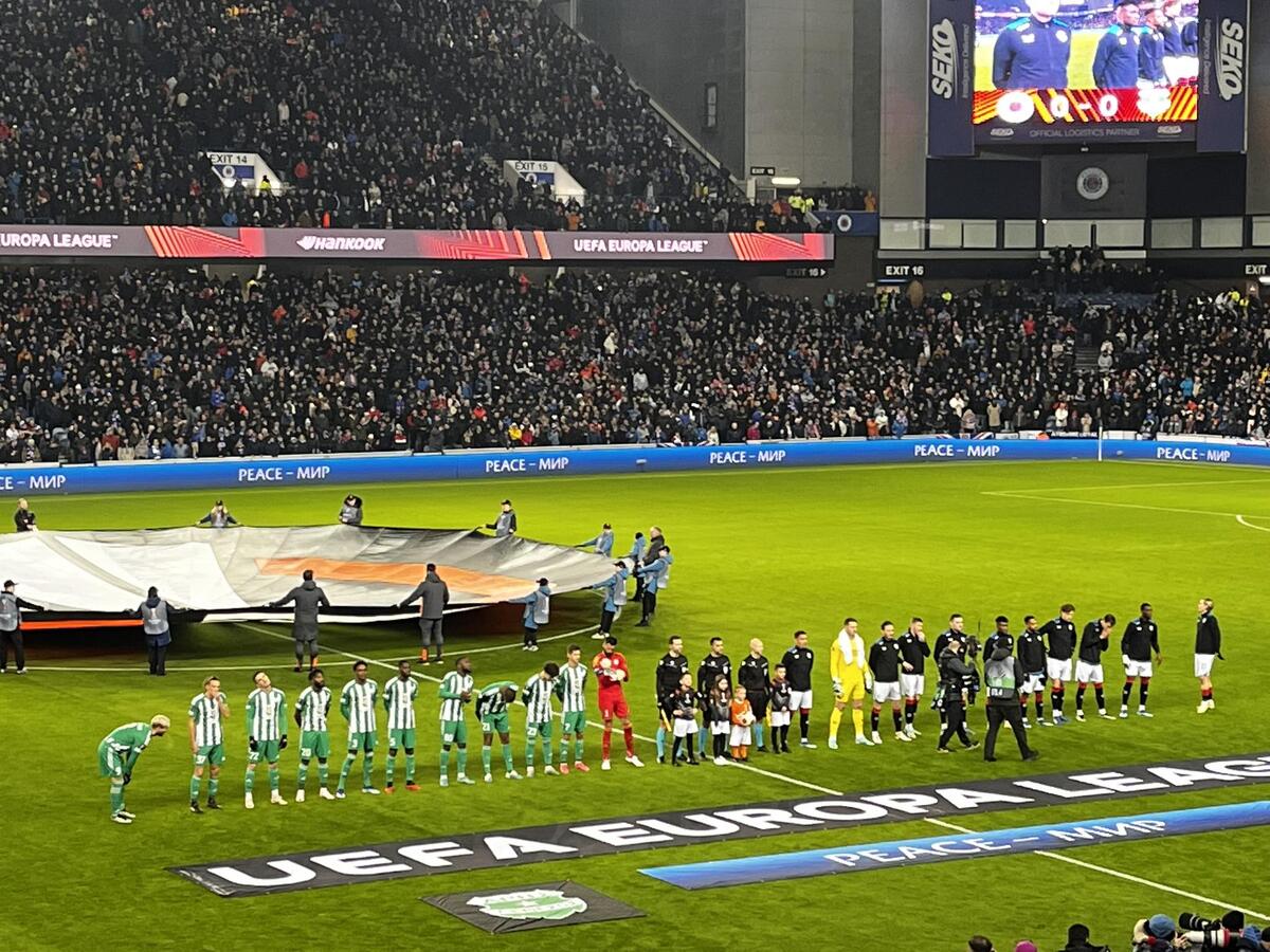 Ρέιντζερς-Άρης: Η είσοδος των ομάδων στο «Ibrox Stadium» (ΒΙΝΤΕΟ) thumb