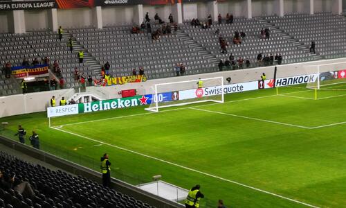 Βίντεο ST: Είσοδος Σπάρτα Πράγας και υποδοχή από τους Τσέχους thumb