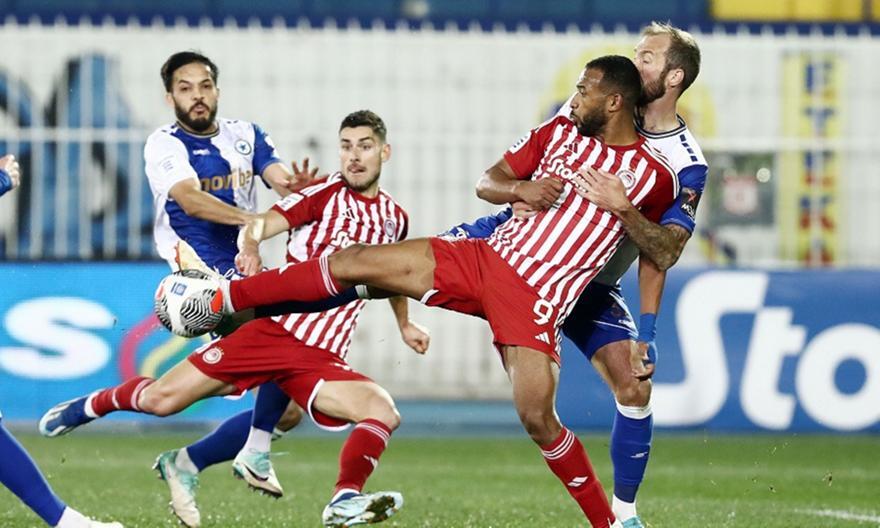 «Κόλλησε» στο Περιστέρι ο… άσφαιρος Ολυμπιακός thumb