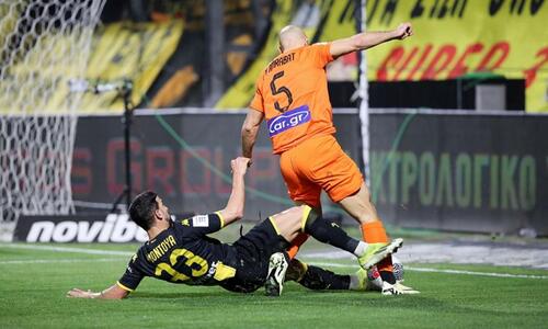 Super League: Χορταστικό παιχνίδι στο «Κλεάνθης Βικελίδης», έπεσε από την κορυφή η ΑΕΚ thumb
