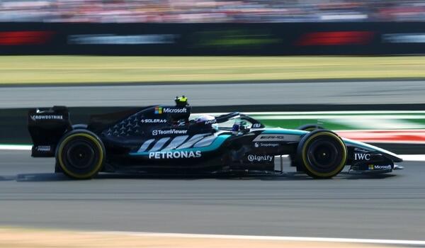 F1: Pole για τον Αντονέλι στο Σίλβερστον image