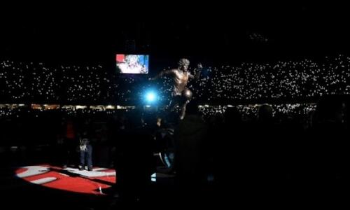 Η Νάπολι παρουσίασε το άγαλμα του Ντιέγκο Μαραντόνα thumb