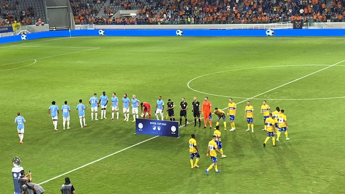 ΑΠΟΕΛ-Πάφος FC: Η είσοδος των ομάδων στο «AlphaMega Stadium» (ΒΙΝΤΕΟ ST) thumb