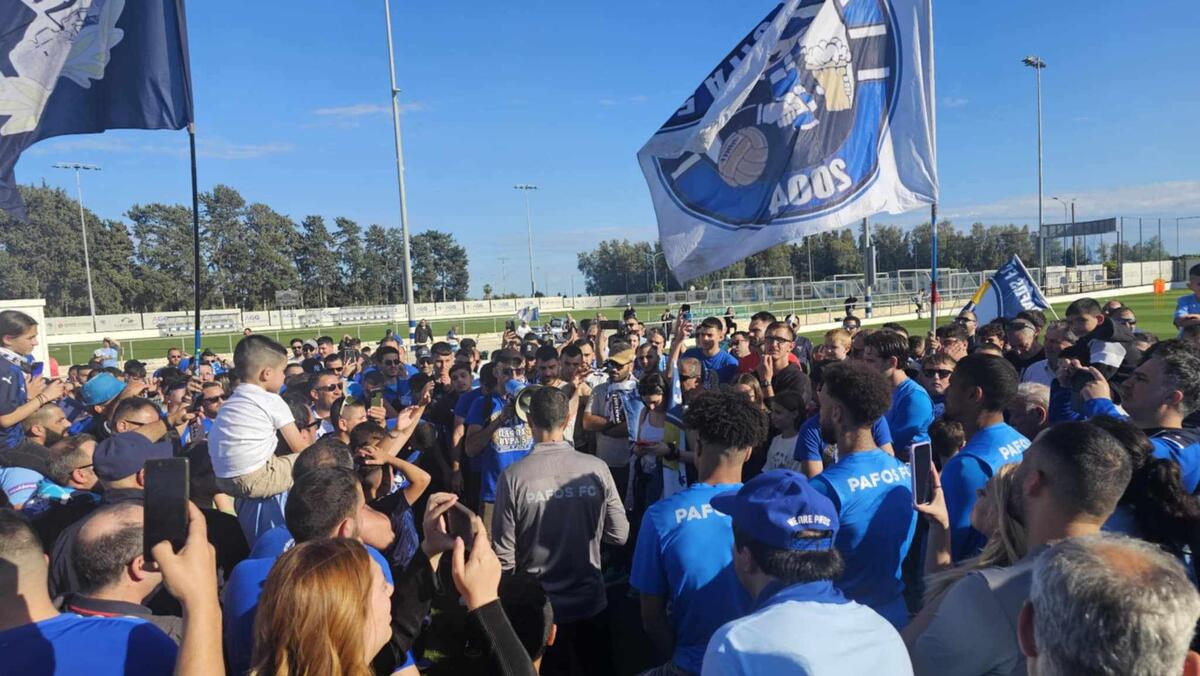 ΒΙΝΤΕΟ-ΦΩΤΟΣ ST: Ο πανικός που έγινε στην τελευταία προπόνηση της Πάφου! thumb