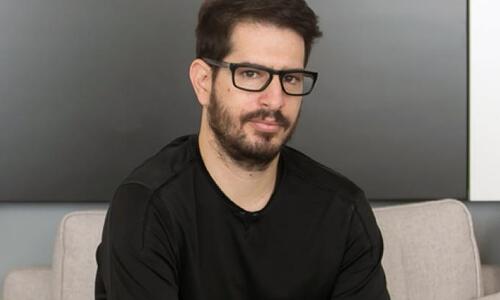 Σοκαριστικές κατηγορίες κατά του ιδιοκτήτη της Μπεϊτάρ για παιδική πορνογραφία και σωματεμπορία! thumb