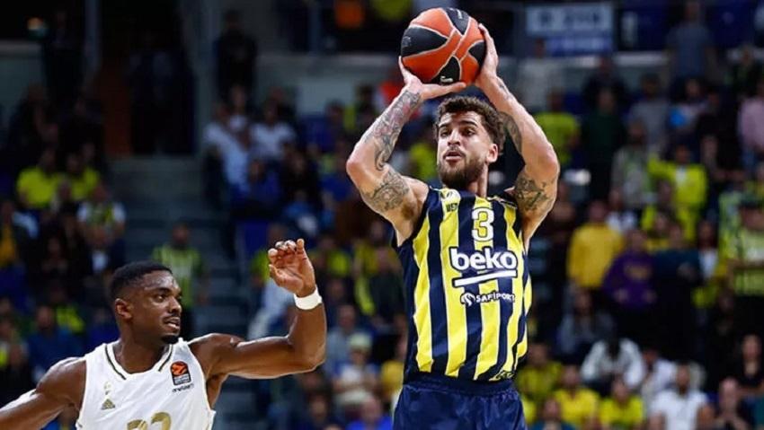 Euroleague: Συνεχίζει αήττητη η Φενέρ thumb