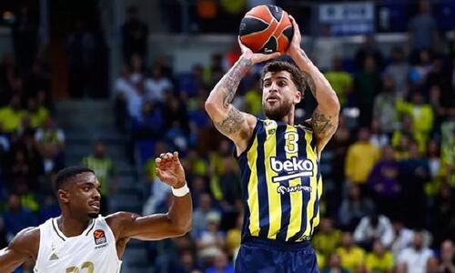 Euroleague: Συνεχίζει αήττητη η Φενέρ thumb
