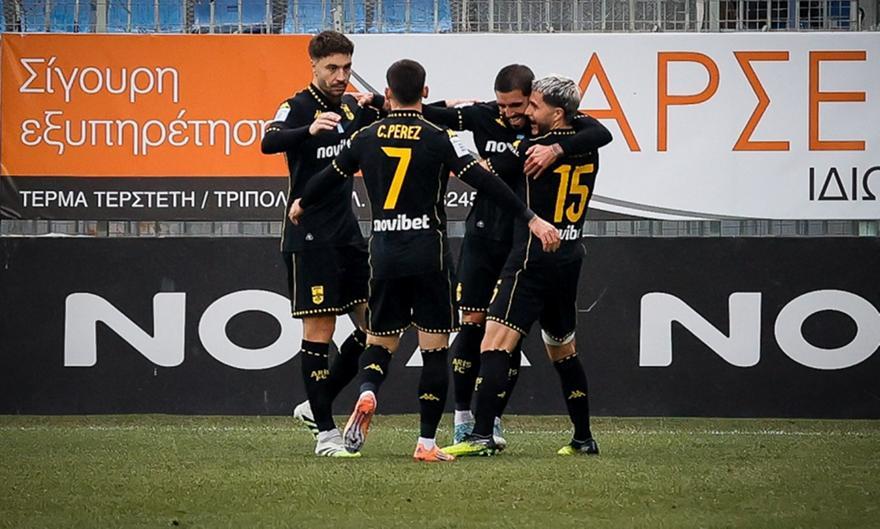 Super League: Με αυτογκόλ και Αθανασιάδη, ο Άρης πέρασε από την Τρίπολη thumb