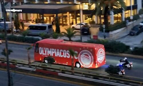 Ελικόπτερο και ισχυρή αστυνομική δύναμη για το πούλμαν του Ολυμπιακού thumb