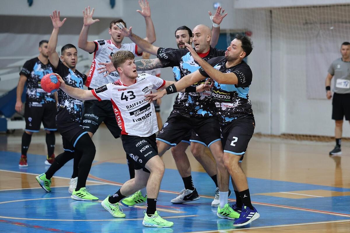 Τεράστια πρόκριση στους «16» του EHF CUP για την Ανόρθωση! thumb