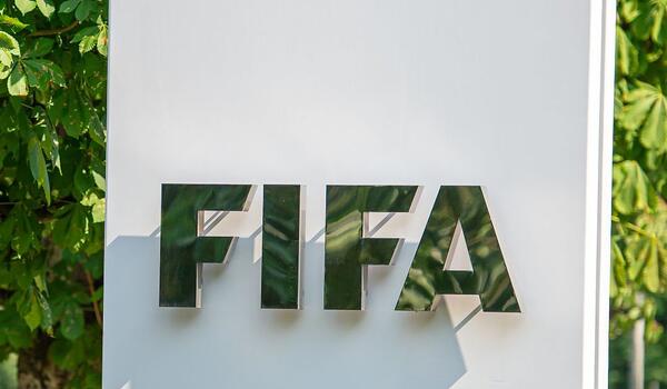 Η FIFA προειδοποιεί για προσπάθεια υπονόμευσης του Ινφαντίνο image