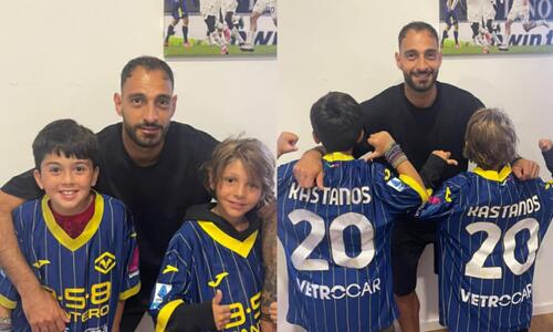 Πόζαραν με τον Κάστανο, πήραν και την φανέλα του! (ΦΩΤΟΣ) thumb