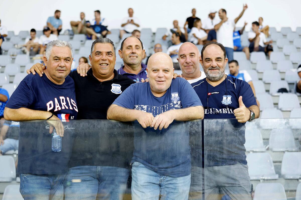Τόσοι στο «Αλφαμέγα» για την πρώτη παράσταση! (φωτογραφίες) thumb