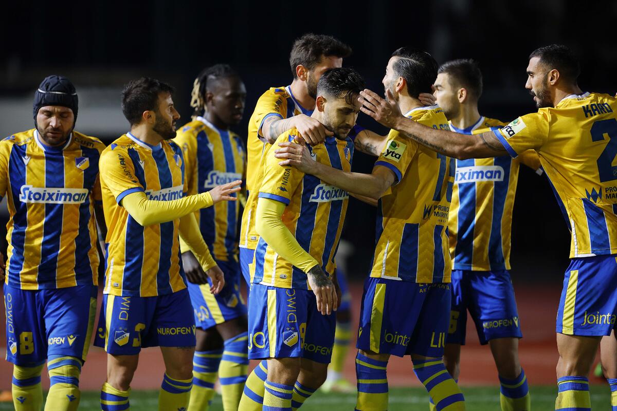 Καρμιώτισσα-ΑΠΟΕΛ 1-2: Πάτησε κορυφή και περιμένει! thumb