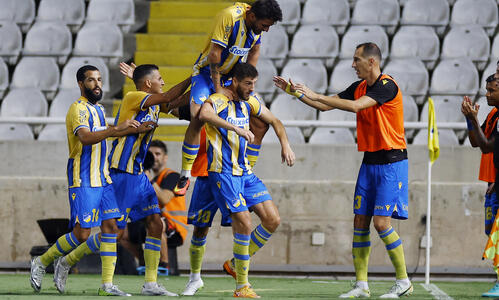 Το «κτύπημα» του Ντβάλι για το 2-1 (ΒΙΝΤΕΟ) thumb