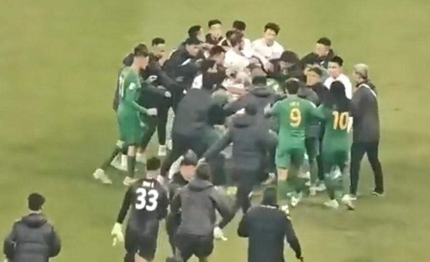 Τρελό ξύλο… στο ασιατικό Champions League (BINTEO) thumb