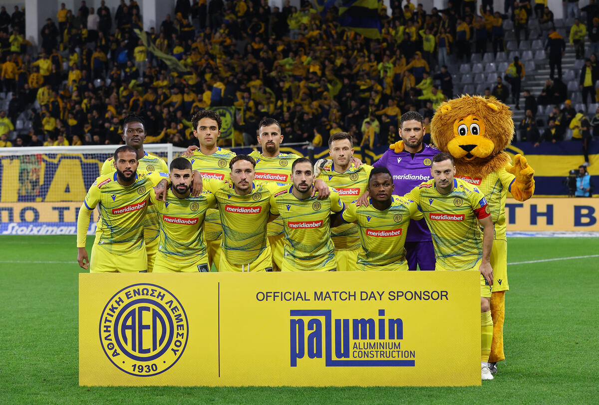 Χωρίς φιλάθλους με... ΑΠΟΕΛ thumb