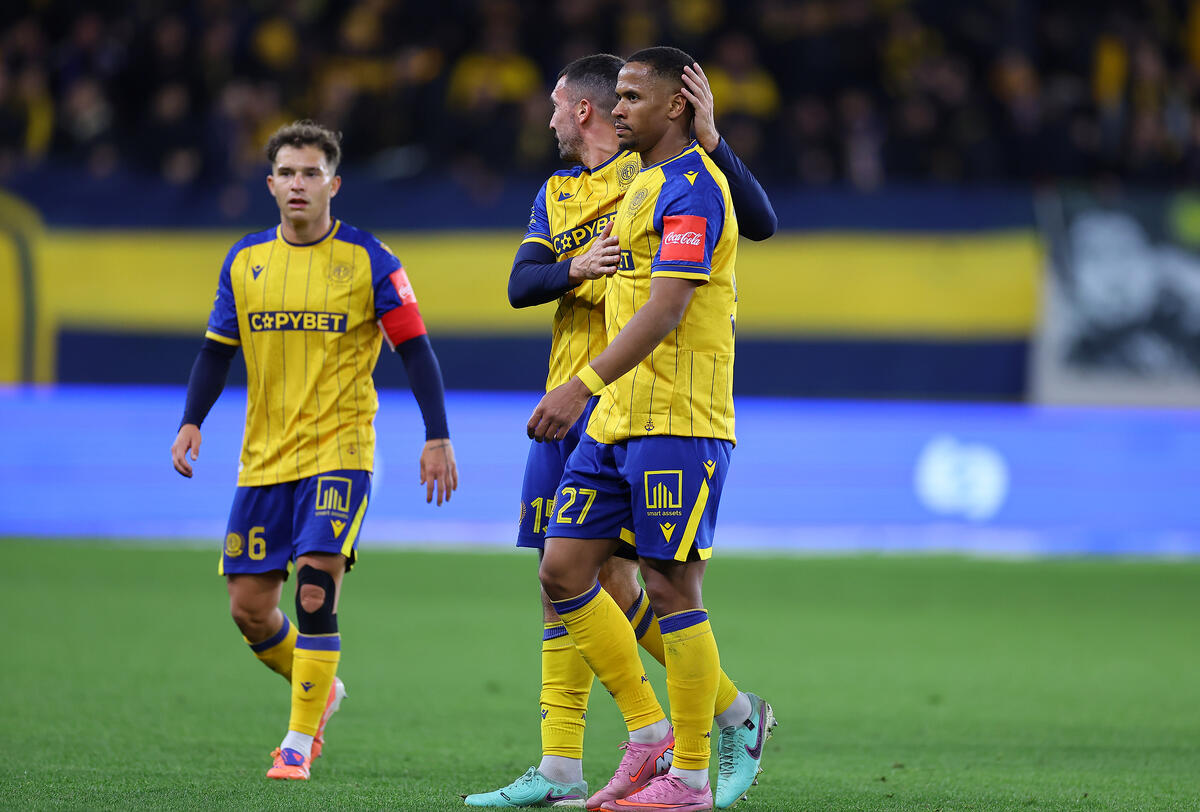 Άρης - ΑΕΛ 0-1: «Γαλαζοκίτρινη» πρόκριση με πέναλτι - «buzzer beater» στο 90+6! thumb